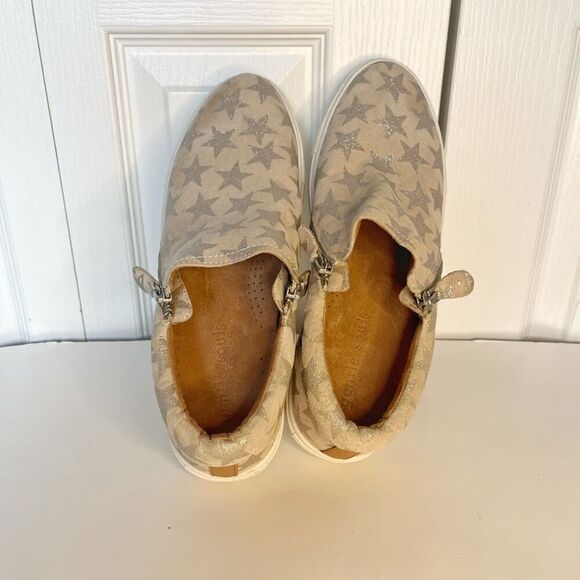 Gentle Souls by Kenneth Cole Lowe Star Low Top Slip On Double Zip Loafer Sneaker - Picture 6 of 10